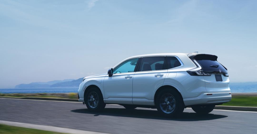 CR-V e:FCEV是日本車廠中第一款具有插電式功能的氫燃料電池車。