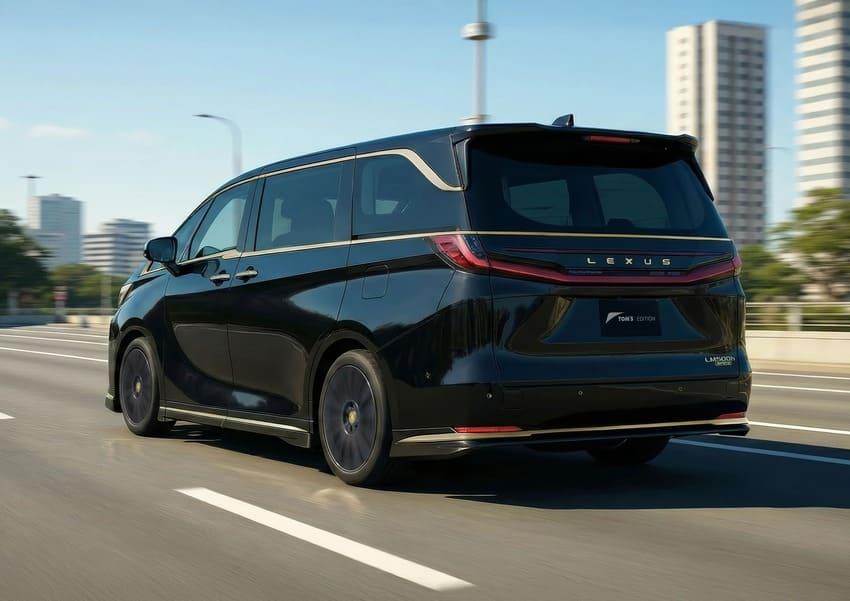 動力搭載 2.4 升渦輪油電系統，但進一步提升性能表現。