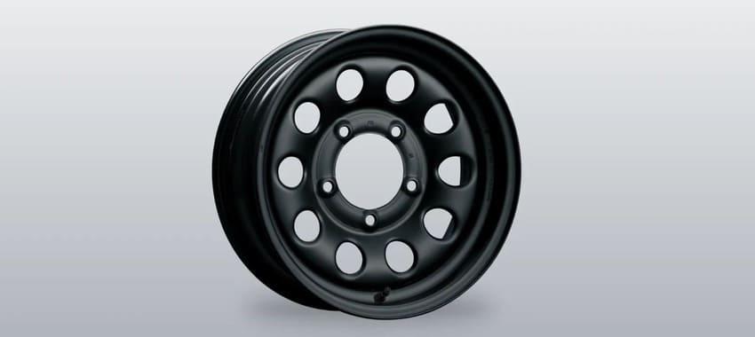 15 吋黑色鋼圈也很有復古味道。