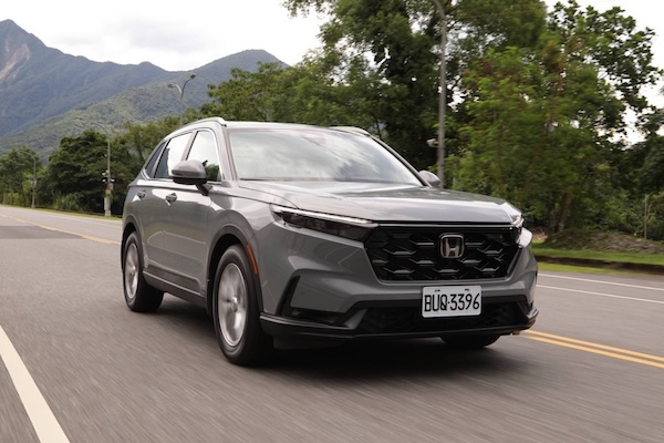休旅市場競爭激烈！Honda CR-V 推 0 元升級 現省 12 萬元