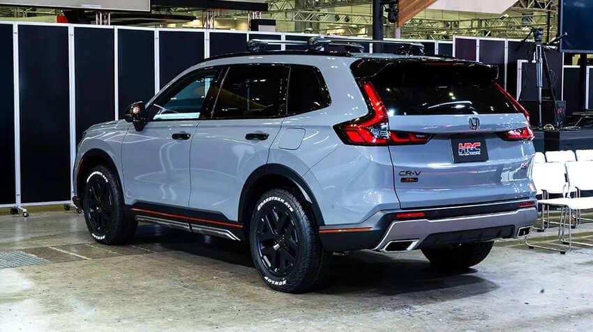 圖為 CR-V TrailSport HRC Concept。