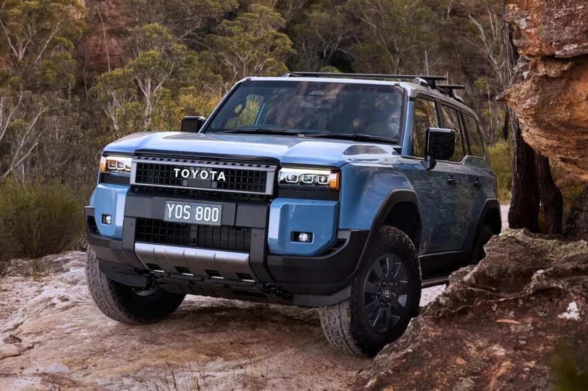 Altitude 車型強調越野能力，因此採用 18 吋全地形胎配置。