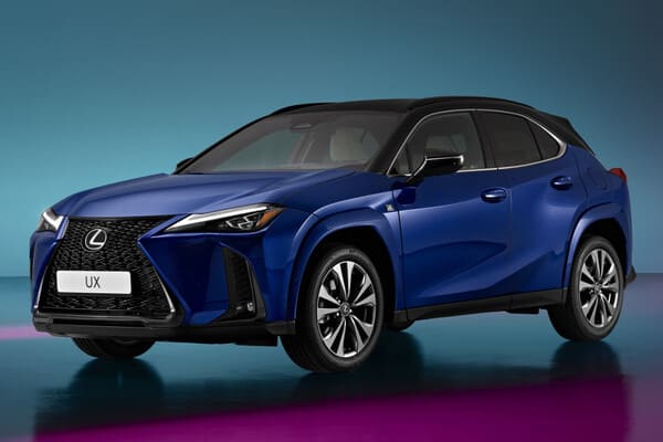 Lexus 跨界跑旅 UX 持續奮戰！內裝配備升級 預計今年迎接全新大改款