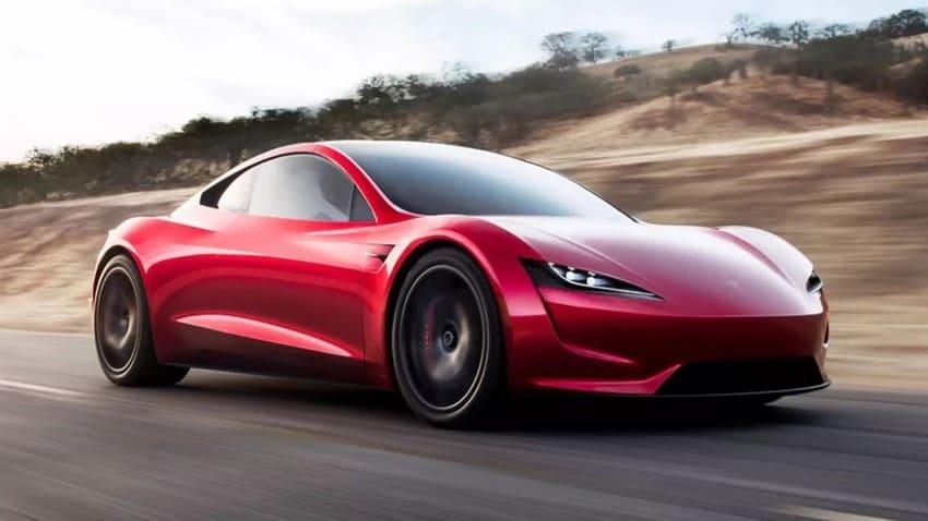 全新二代 Roadster 具備 2.1 秒完成零百加速、極速超過 400 km/h 的性能實力，並擁有 1,000 公里的續航里程。