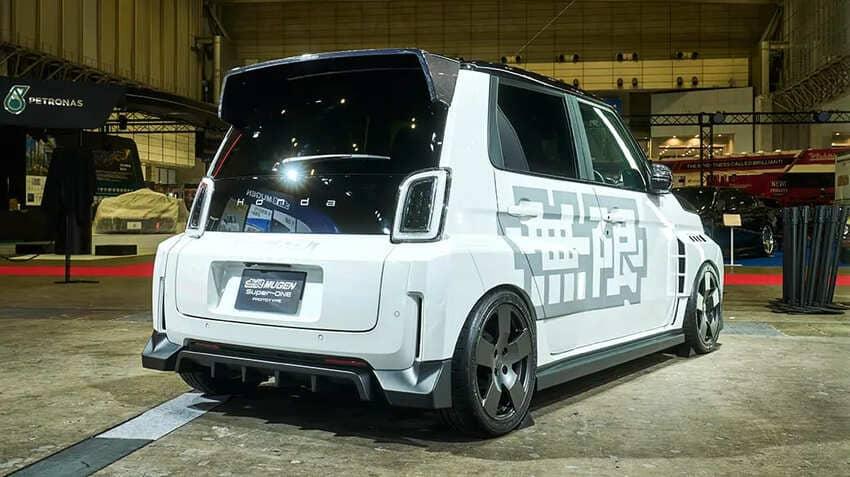 Mugen Super-ONE 擁有更為乖張的造型設計，化身熱血小鋼砲。