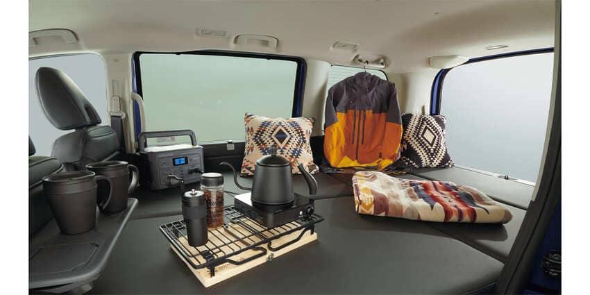 Nissan 熱門 MPV 善用後廂大空間!內建舒適床舖隨時變成露營車