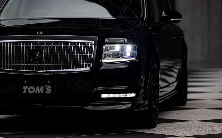 Toyota「日本勞斯萊斯」霸氣升級！外觀內裝進化展現豪華旗艦風範