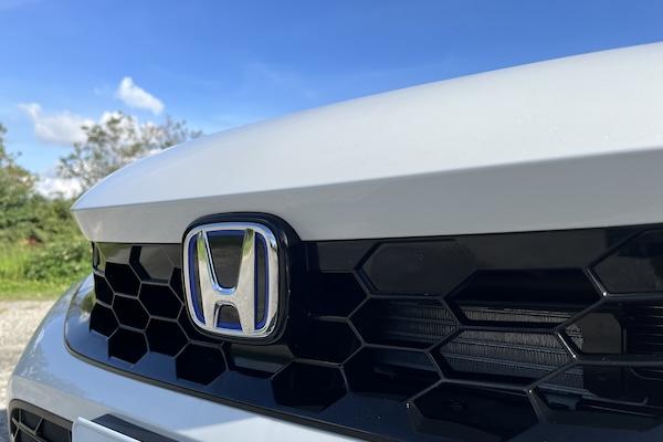 30 秒就被拆走！車頭的雷達感測器成竊賊偷竊轉售新選擇