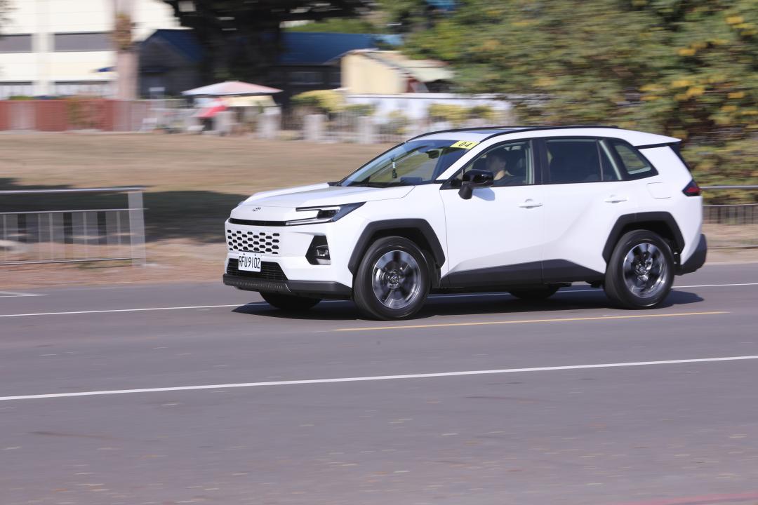 RAV4實際上路的動態表現，比前一代更為紮實、駕駛樂趣更高。