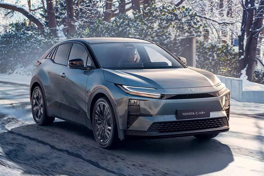 C-HR+ 雙馬達四驅車型擁有 343 匹最大馬力輸出，以及 5.2 秒完成零百加速的性能實力。