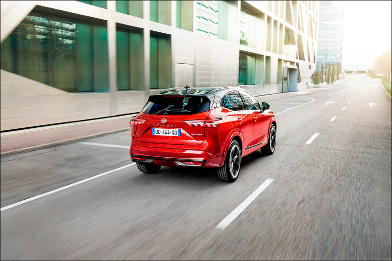 全新Qashqai搭載新開發第3代e-Power系統，具有效率更佳且省油的優勢。