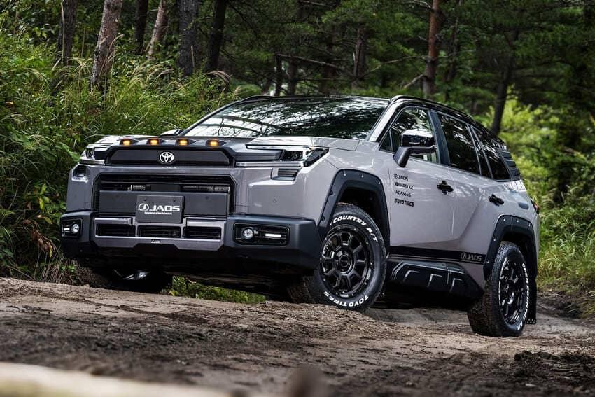 日系改裝品牌 JAOS 推出 Toyota RAV4 Adventure 升級套件，提升整體越野氣勢。
