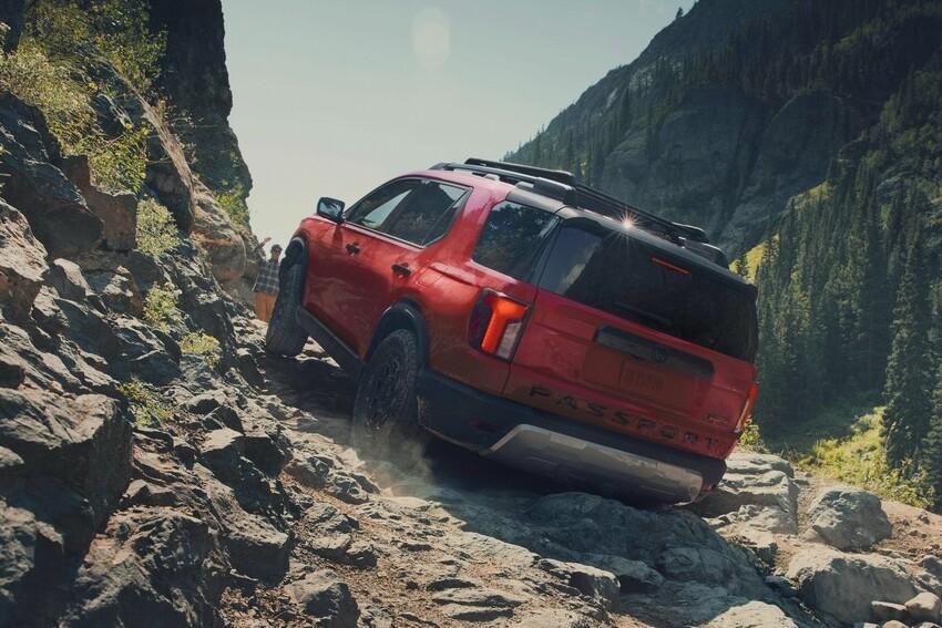 新款 Passport TrailSport 透過專屬配置，形塑出更加強烈的越野氣勢。