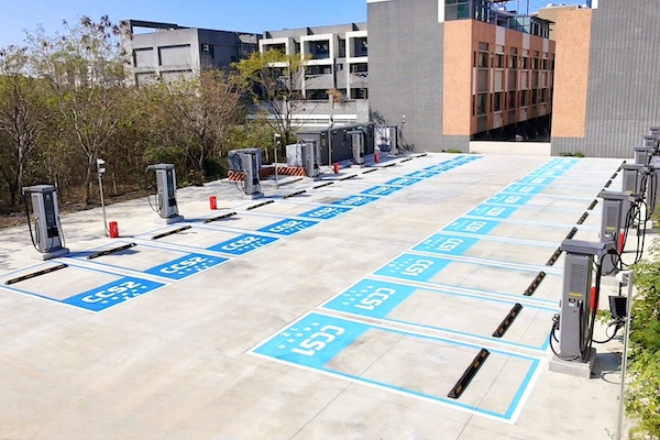 苗栗電動車位最多充電站上線！星舟快充啟動竹南快充站