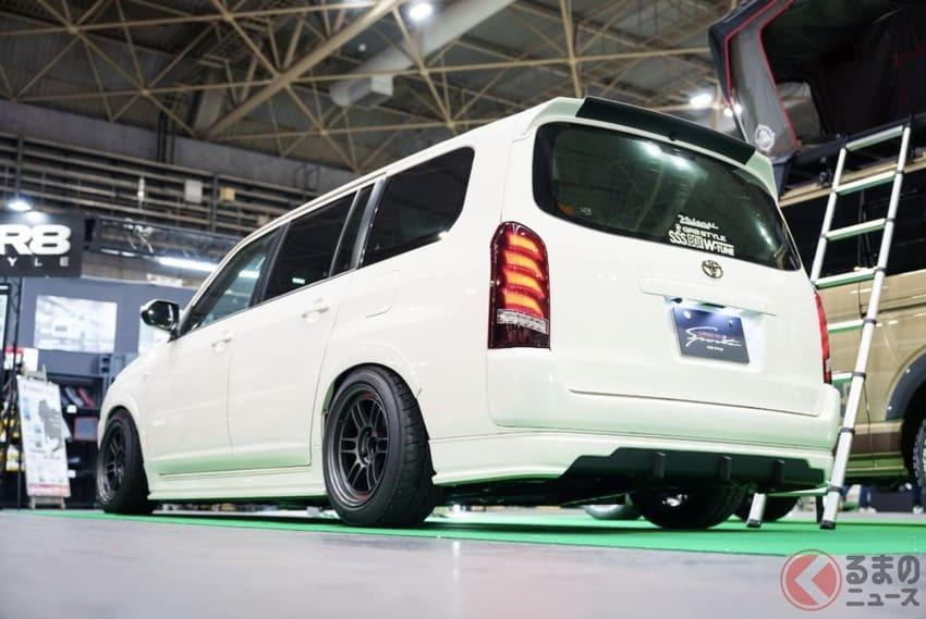 透過車身空力套件、短彈簧及大尺寸特製輪圈強化整體動感氣勢。（圖片來源：Kuruma-news）