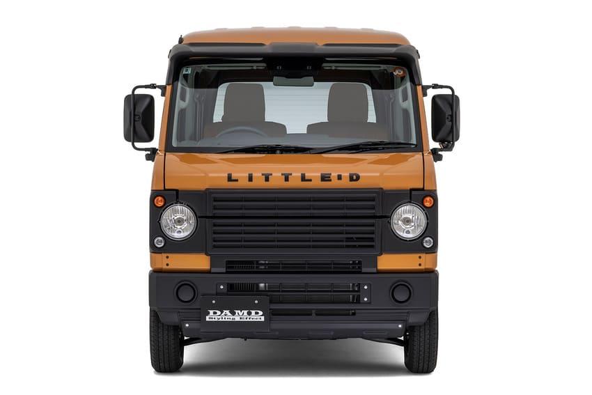 Little D. 風格套件是以初代 Defender 為設計靈感，如實還原經典越野樣貌。