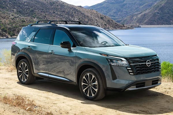 Nissan 新款旗艦 SUV 正式上路！全面升級有感 主打多人座三排大空間