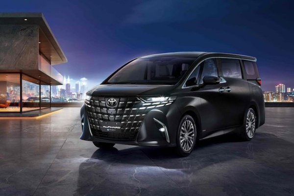 Toyota Alphard 小改款問世時間曝光！升級懸吊並導入鑰匙防盜系統