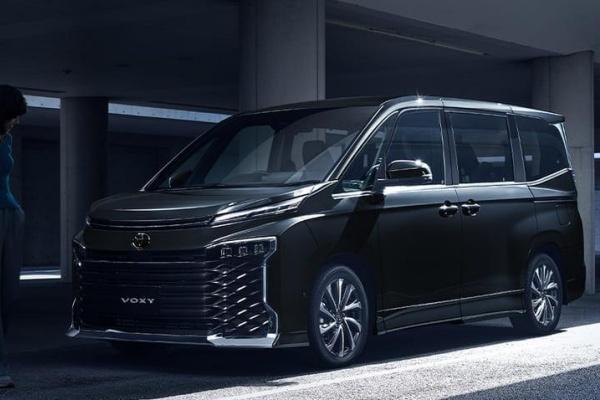 Toyota 人氣 MPV 小改款 5 月上市、台灣將量產！升級全數位儀表 新增 5 人座車型