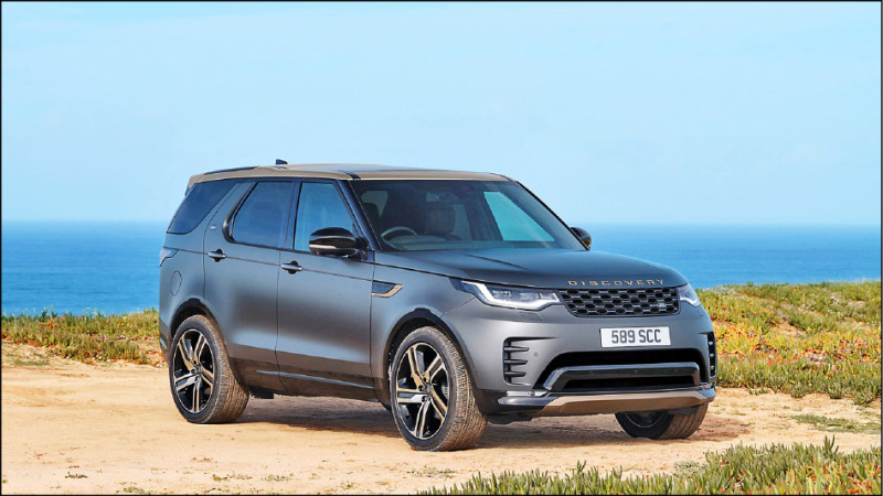 Tempest Edition限定版採用專屬的佩特拉銅妝點車身，彰顯旗艦定位，403萬元起。