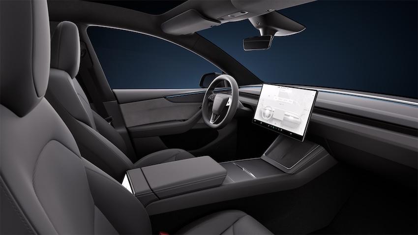 Model Y 全車系黑化版本，車內有深黑頂棚。