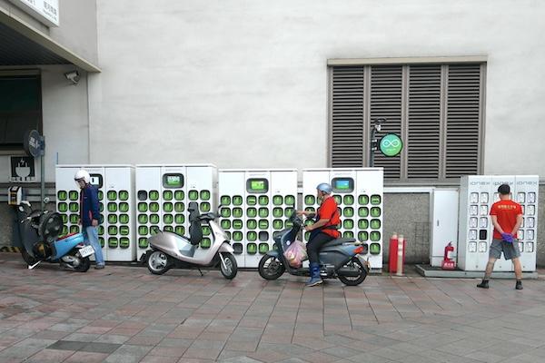 買電動機車最佳時間點！六都全面加碼 台北市補助近 5 萬最高