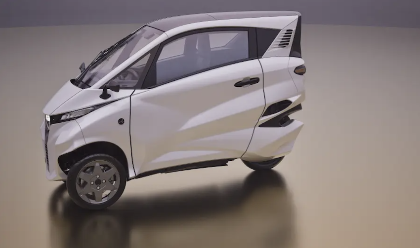 動力為後輪輪轂馬達驅動，採 8.1kWh 磷酸鐵鋰電池，最高時速 80km／h。