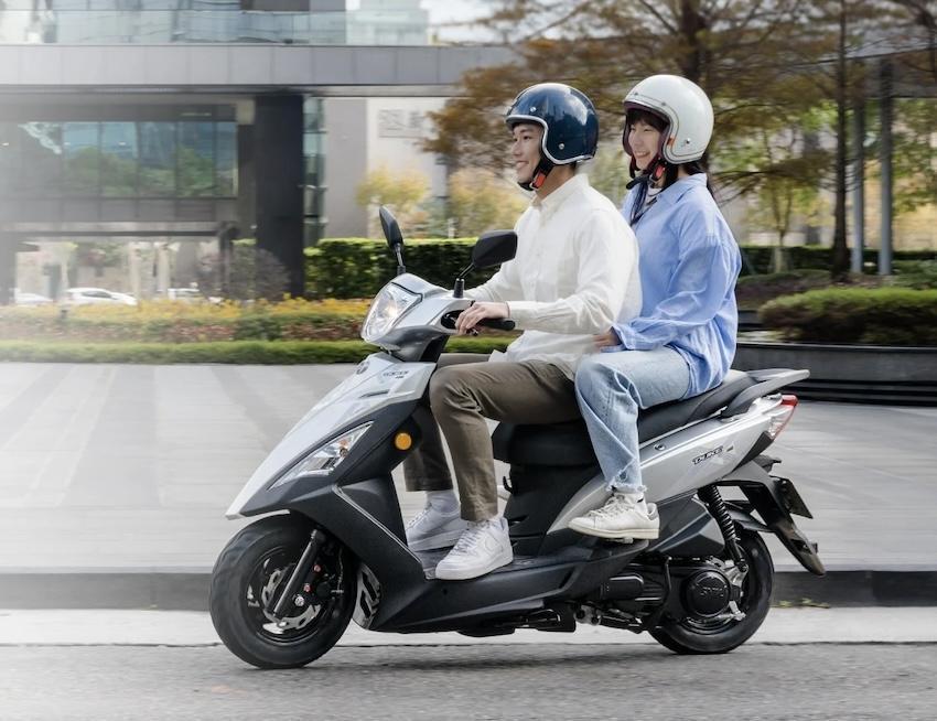 新迪爵 125 是國民省油機車的熱門車款。