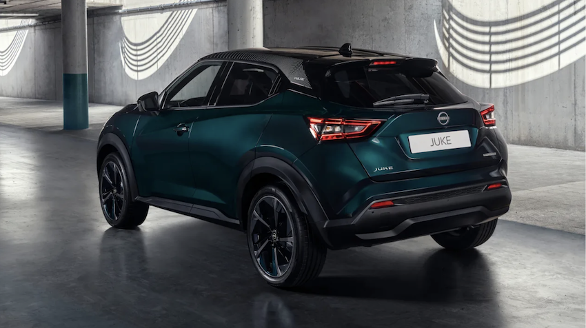 後車門側窗上方則有聲波圖案，車頂採用黑色塗裝。