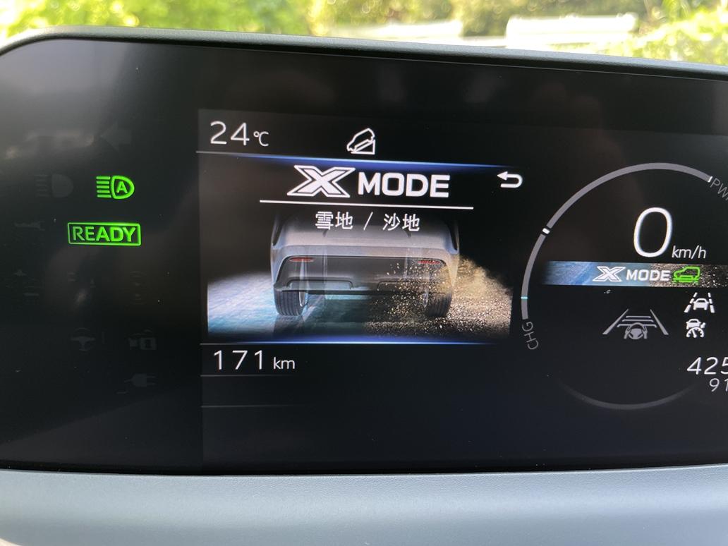 X-Mode脫困科技讓Solterra面對惡劣路況也能從容應對。