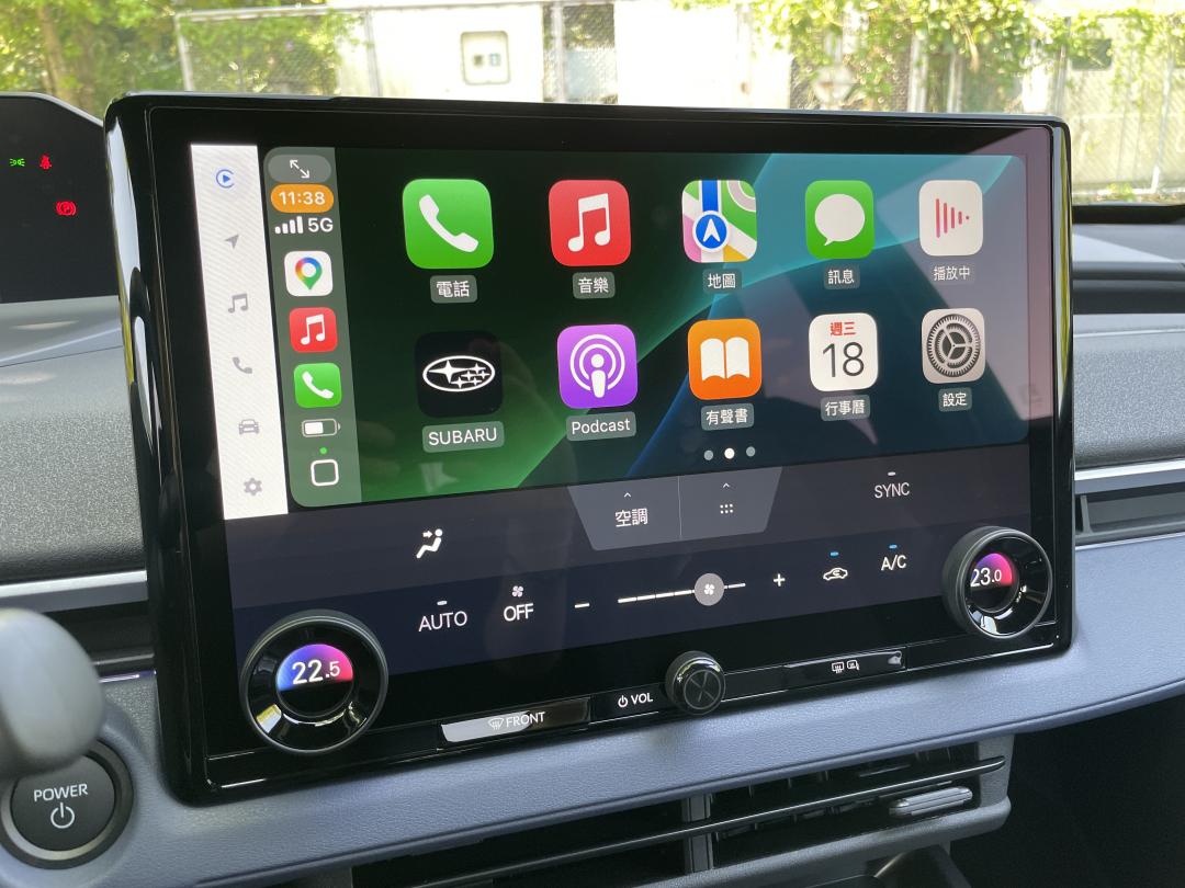 車載系統支援無線Apple CarPlay、Android Auto功能，展現科技便利性。