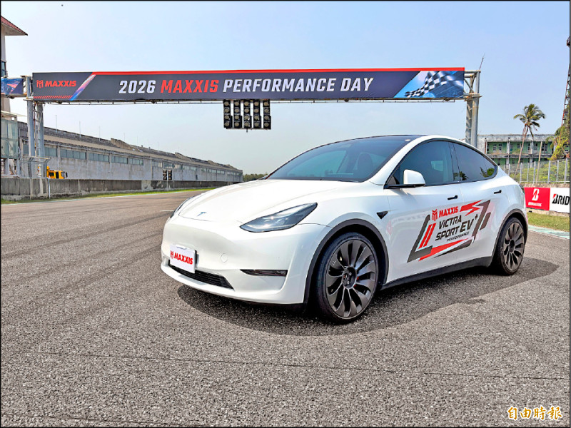 瑪吉斯推出Victra Sport EV+新輪胎，鎖定目前台灣市售性能電動車款，依尺寸8,000元起。（記者陳英傑攝）