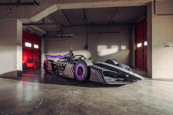 保時捷新世代電動方程式賽車現身！1.8 秒加速就破百