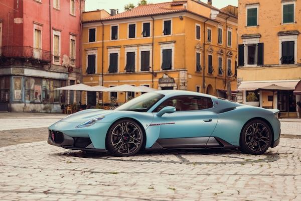 擔綱瑪莎拉蒂新超跑角色！全新 MCPURA 零百加速 2.9 秒 台灣開賣