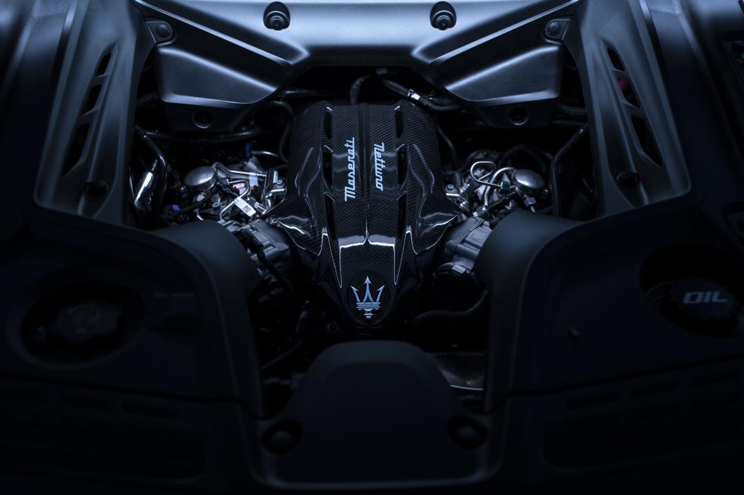 MCPURA 與敞篷版 MCPURA Cielo 採 Maserati 自主研發 Nettuno 海王星 3.0L V6 雙渦輪增壓引擎。