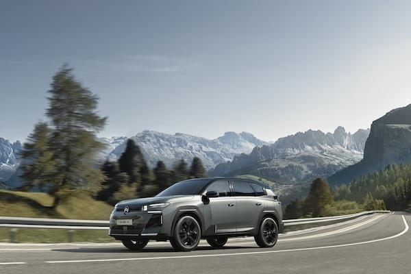 魔毯懸吊搭油電科技！Citroën 中型休旅 C5 Aircross 確定 5 月登台