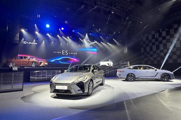 純電＋油電雙動力出擊！Lexus ES 大改款登台開賣