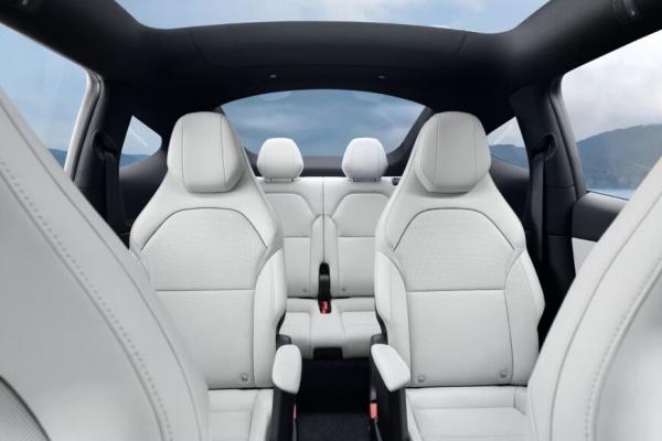 Tesla Model 3 性能版續航升級不加價！長軸 6 座 Model Y 有望進國內