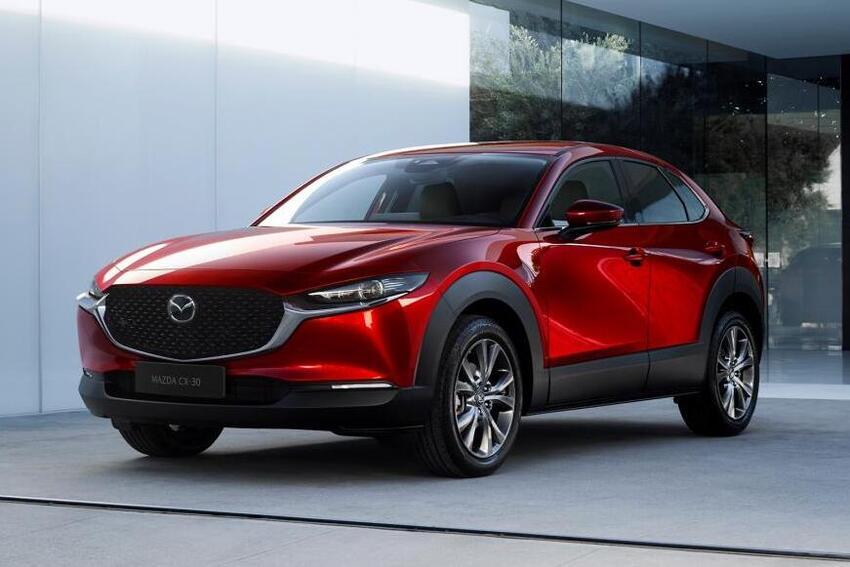 圖為 CX-30。