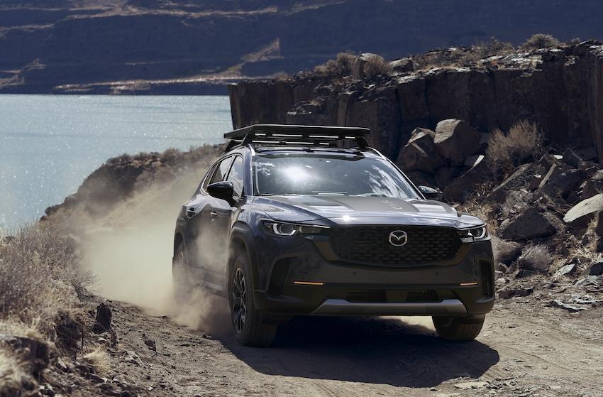 Mazda 的運動休旅 CX-50，混合動力的銷量大勝渦輪動力。