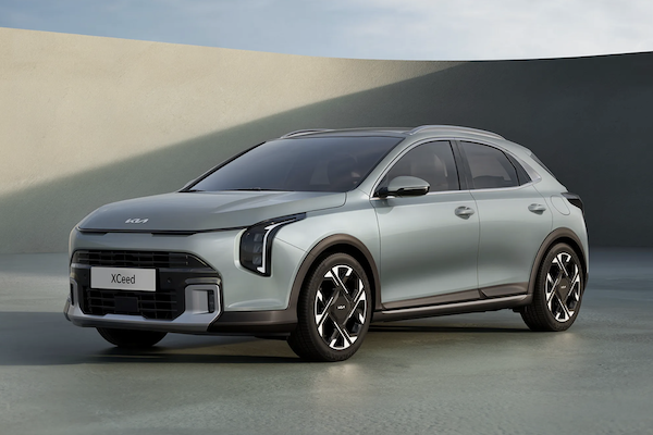 Kia 跨界掀背車迎來二度改款！換搭 EV3 風格車頭與數位座艙