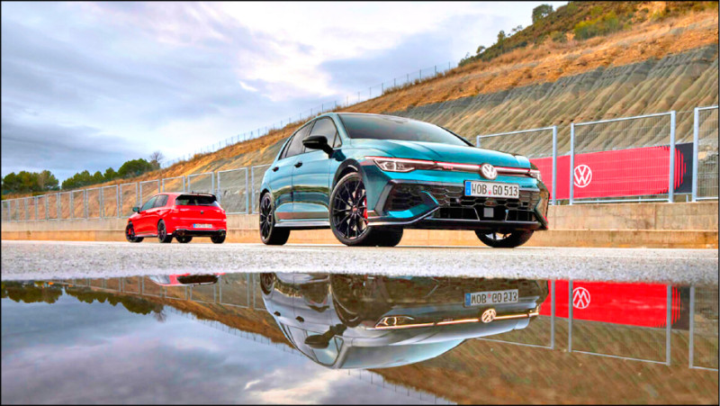 Golf GTI EDITION 50將擁有運動化內裝與強化駕馭感受的配置。