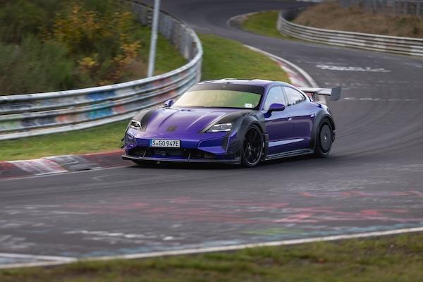 紐柏林最速量產電動車換人當！Porsche Taycan Turbo GT 跑進 7 分內刷新紀錄