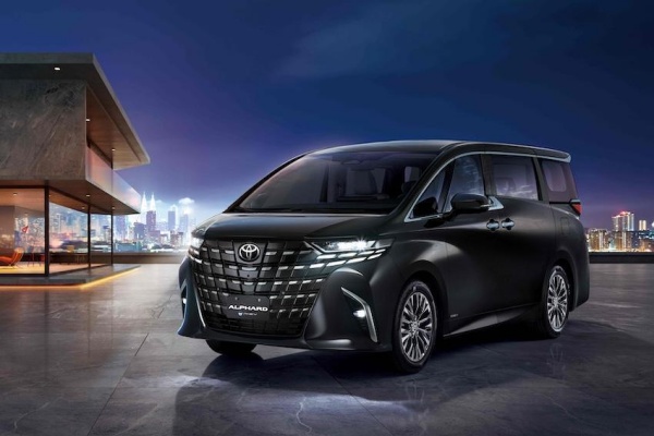 Toyota 旗艦 MPV 將迎來戰力升級！Alphard 小改款 6 月 3 日問世
