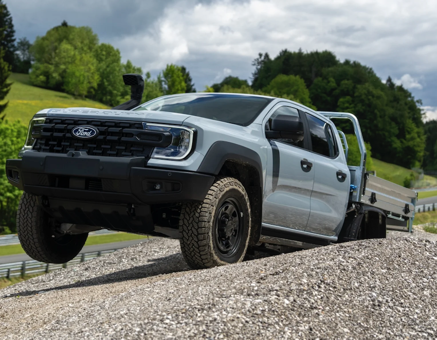 Ford 也在歐洲導入 Ranger Super Duty 皮卡車，能比標準版 Ranger 多載 1,000 多公斤的貨物。