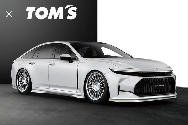 Toyota 新皇冠房車 Crown Sedan 動感升級！客製化套件加持搶眼上路