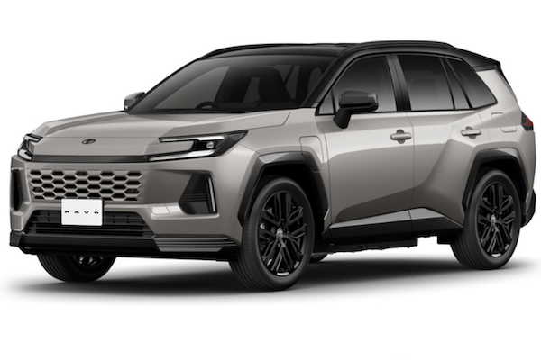 Toyota 最強 RAV4 預售價遭爆曝光！跑 145 公里免吃油