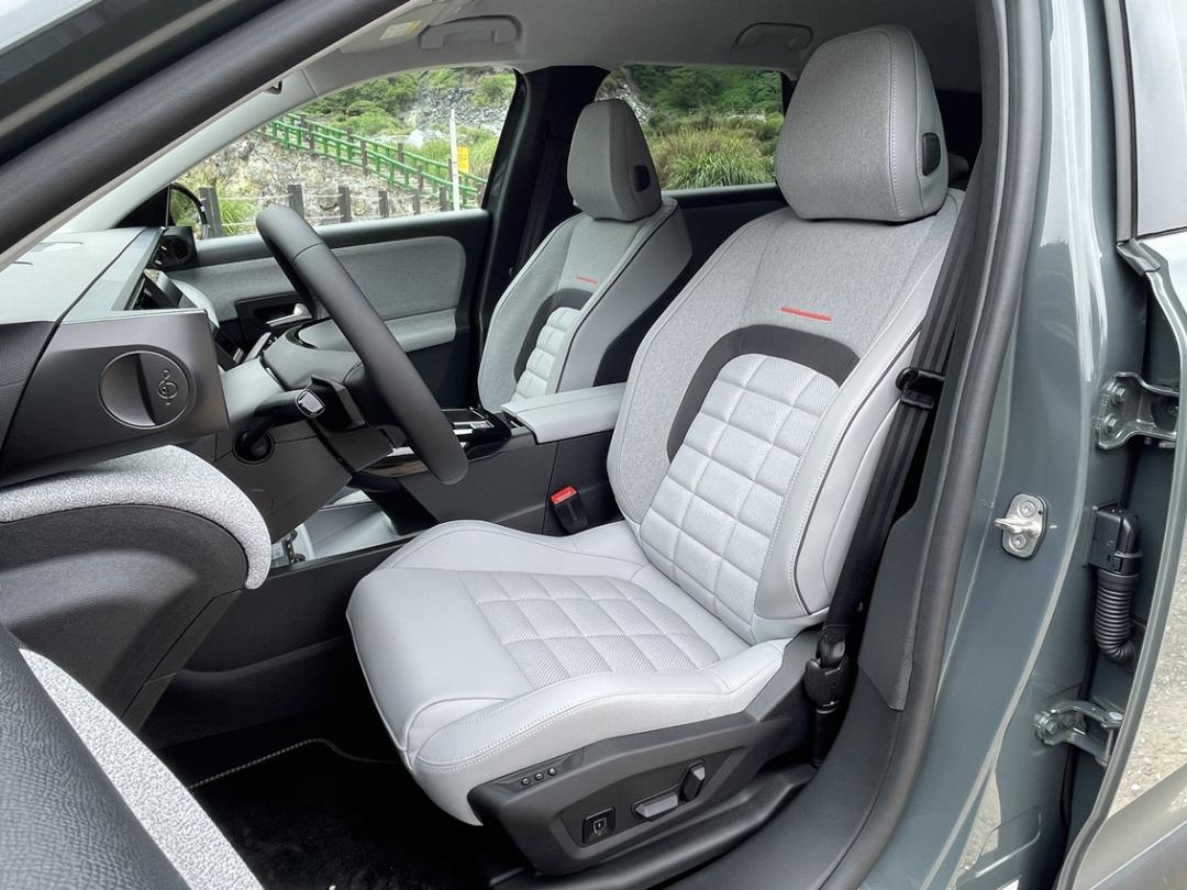 Advanced Comfort減震舒適座椅是雪鐵龍車款的一大特色。