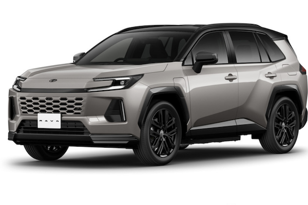 滿電續航 135 公里外加 329 匹馬力！Toyota RAV4 PHEV 網友大讚超有誠意