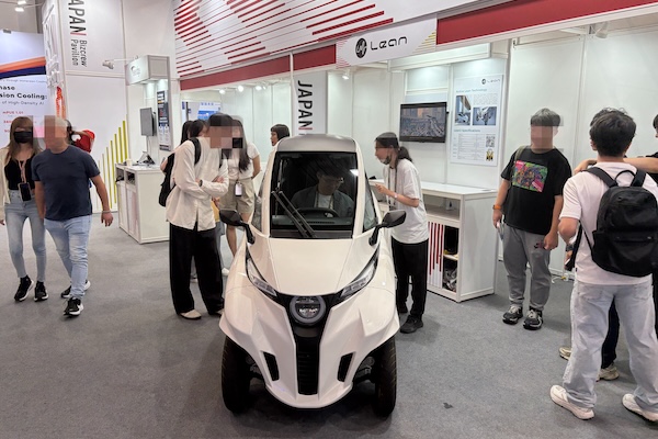 駕艙機車 Lean3 首度亮相 Computex！眾多國外買家親身體驗